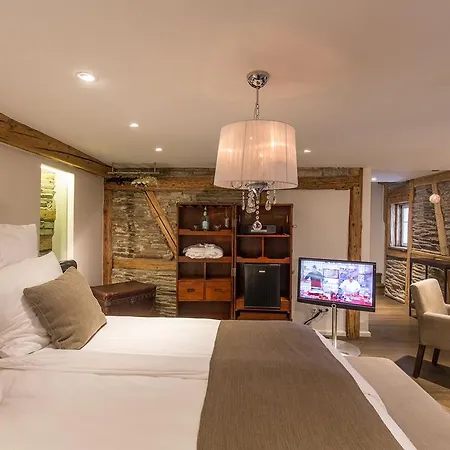 Boutique - Adara 4*
