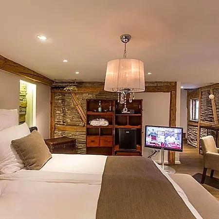 Boutique - Adara Hotel
